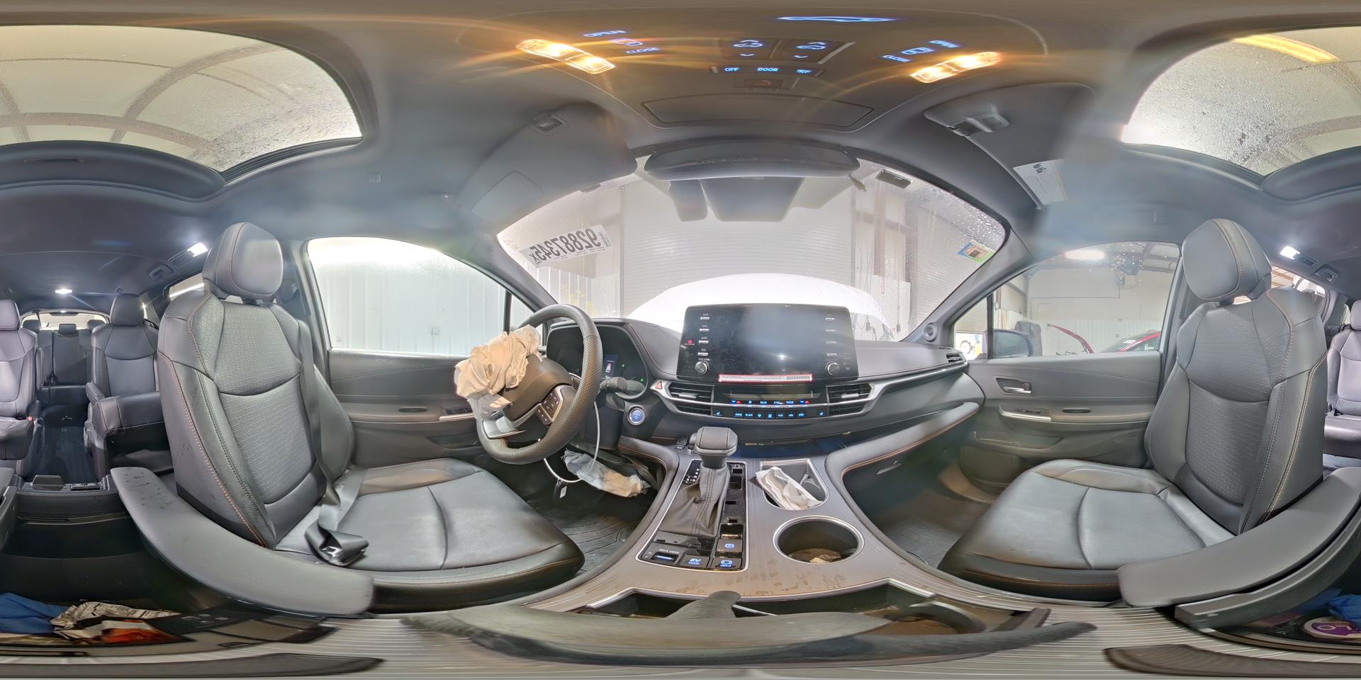 2024 TOYOTA SIENNA