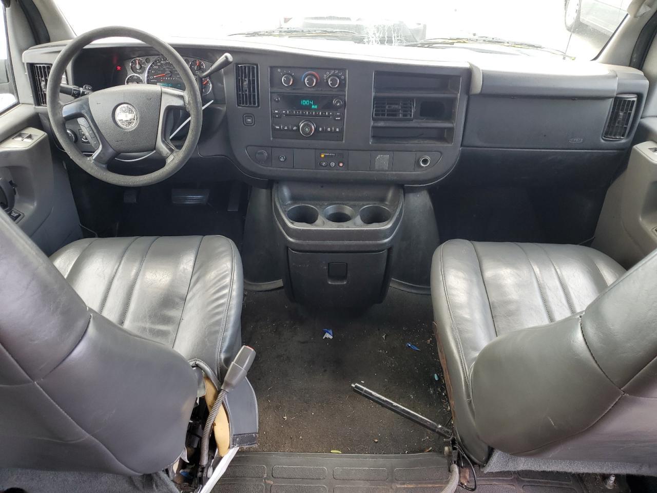 2012 CHEVROLET Express 1500