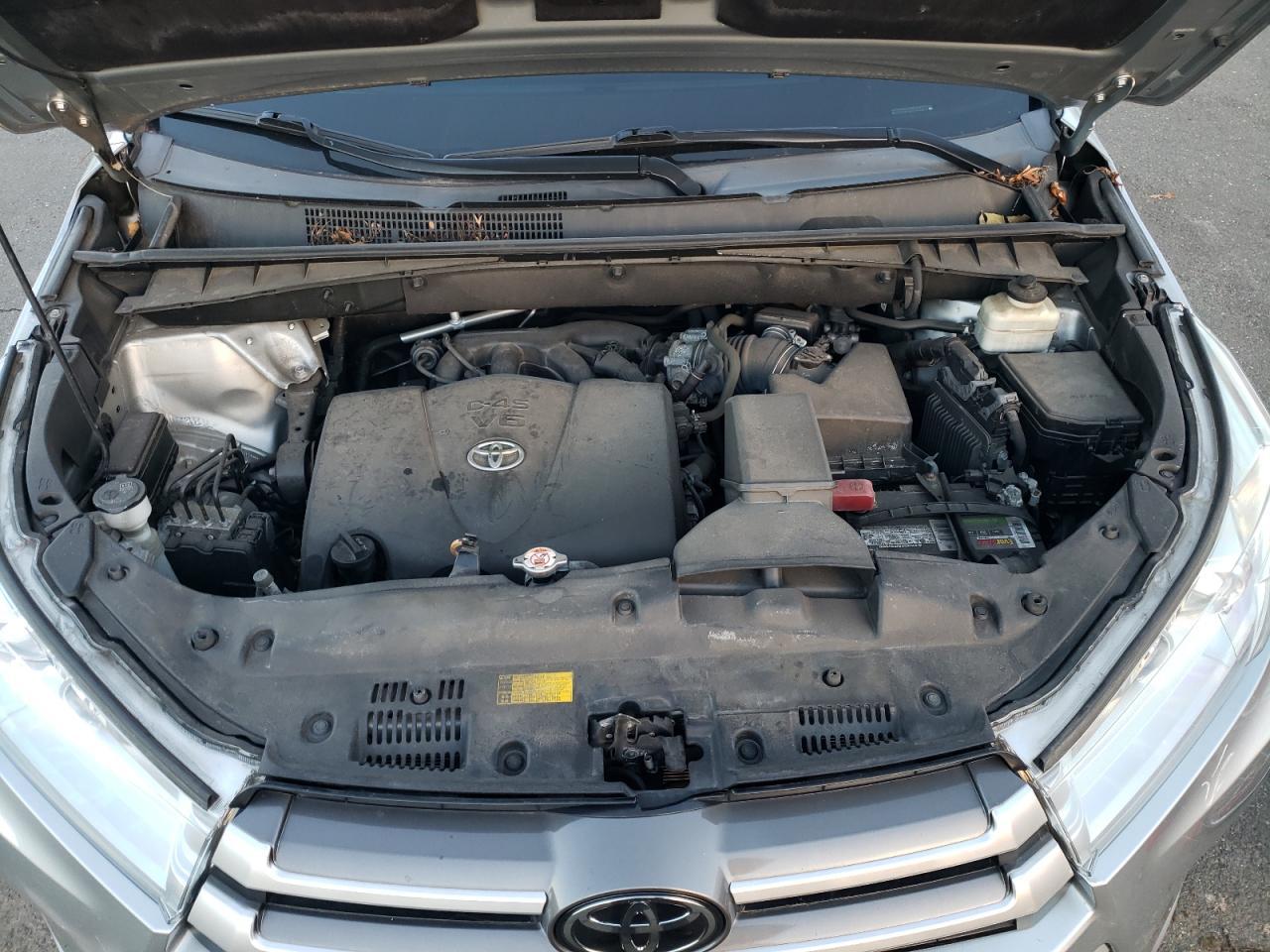 2018 TOYOTA HIGHLANDER