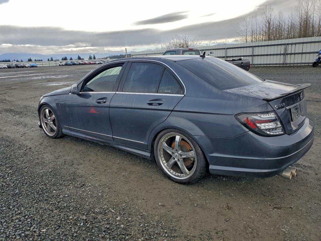 2011 MERCEDES-BENZ C-CLASS