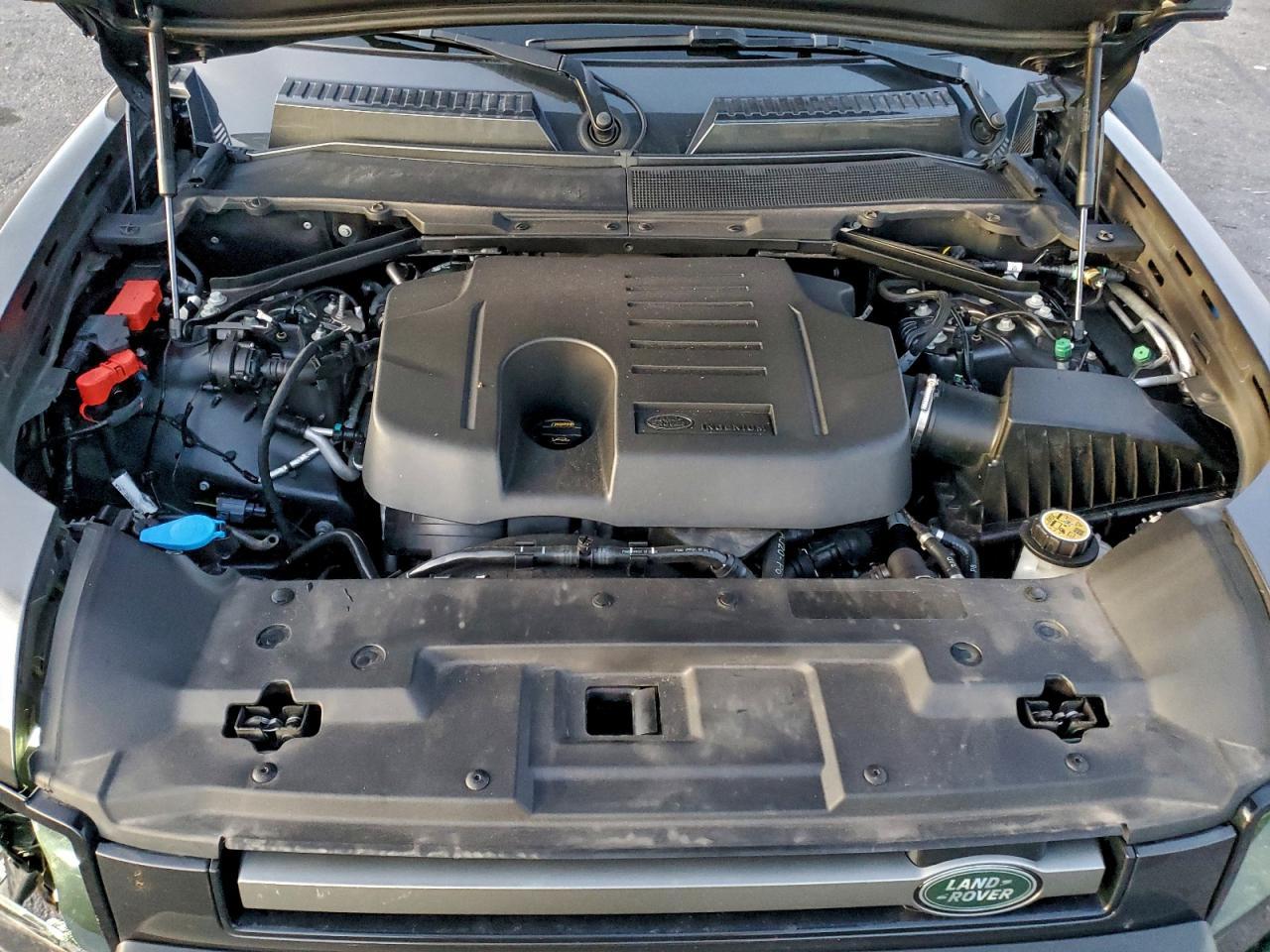 2023 LAND ROVER Defender