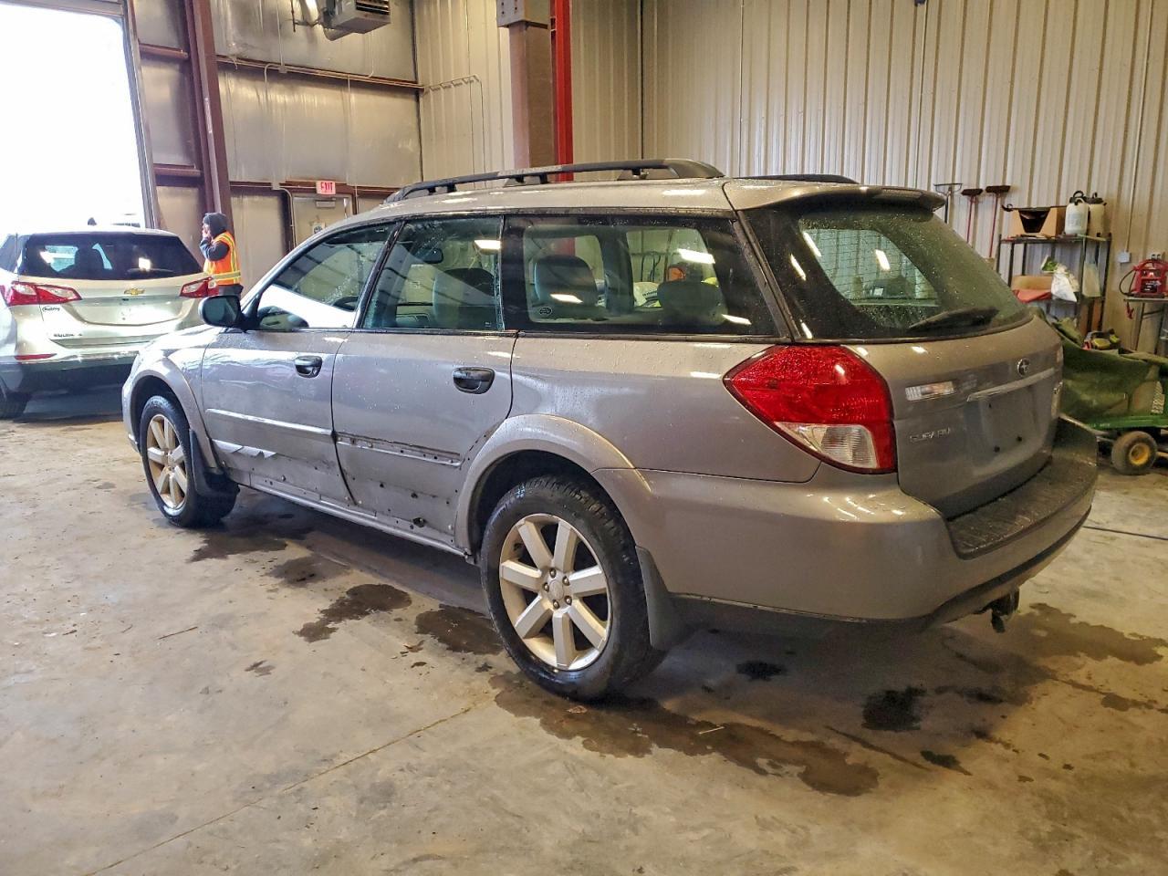 2009 SUBARU Outback