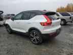 2022 VOLVO XC40