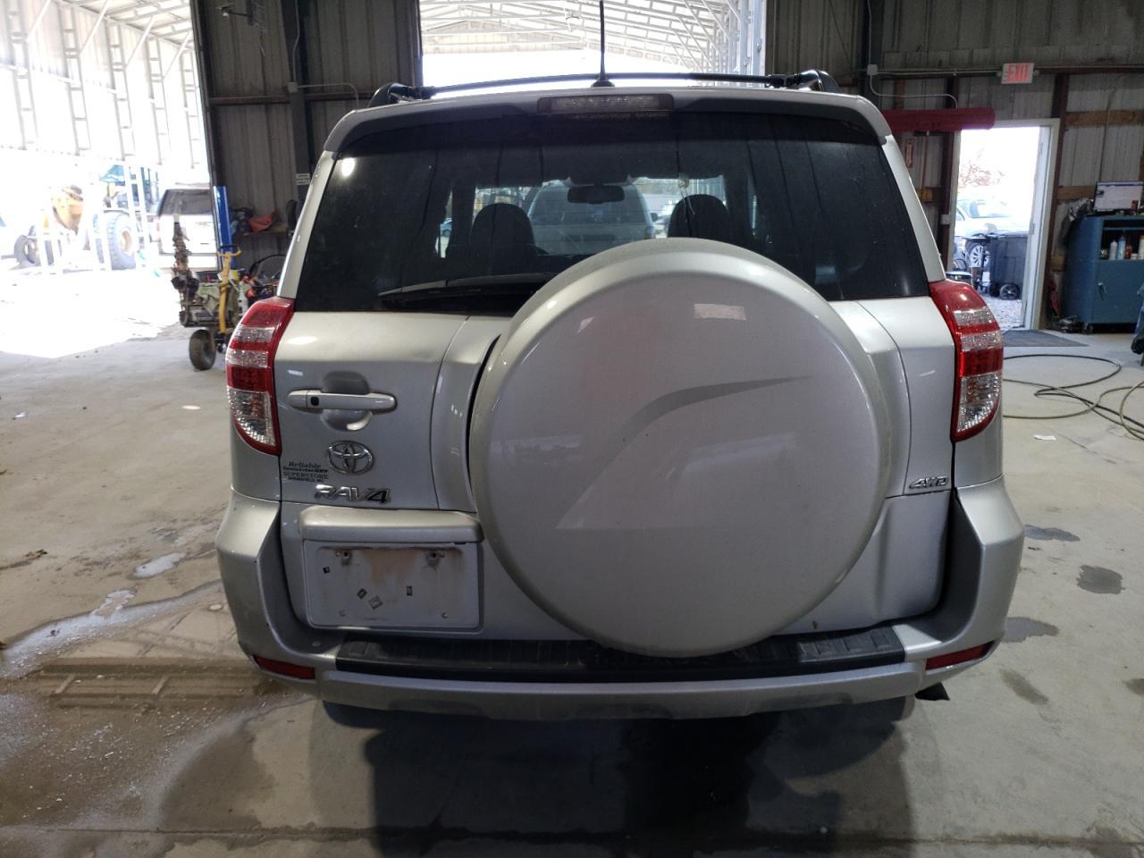 2011 TOYOTA RAV4