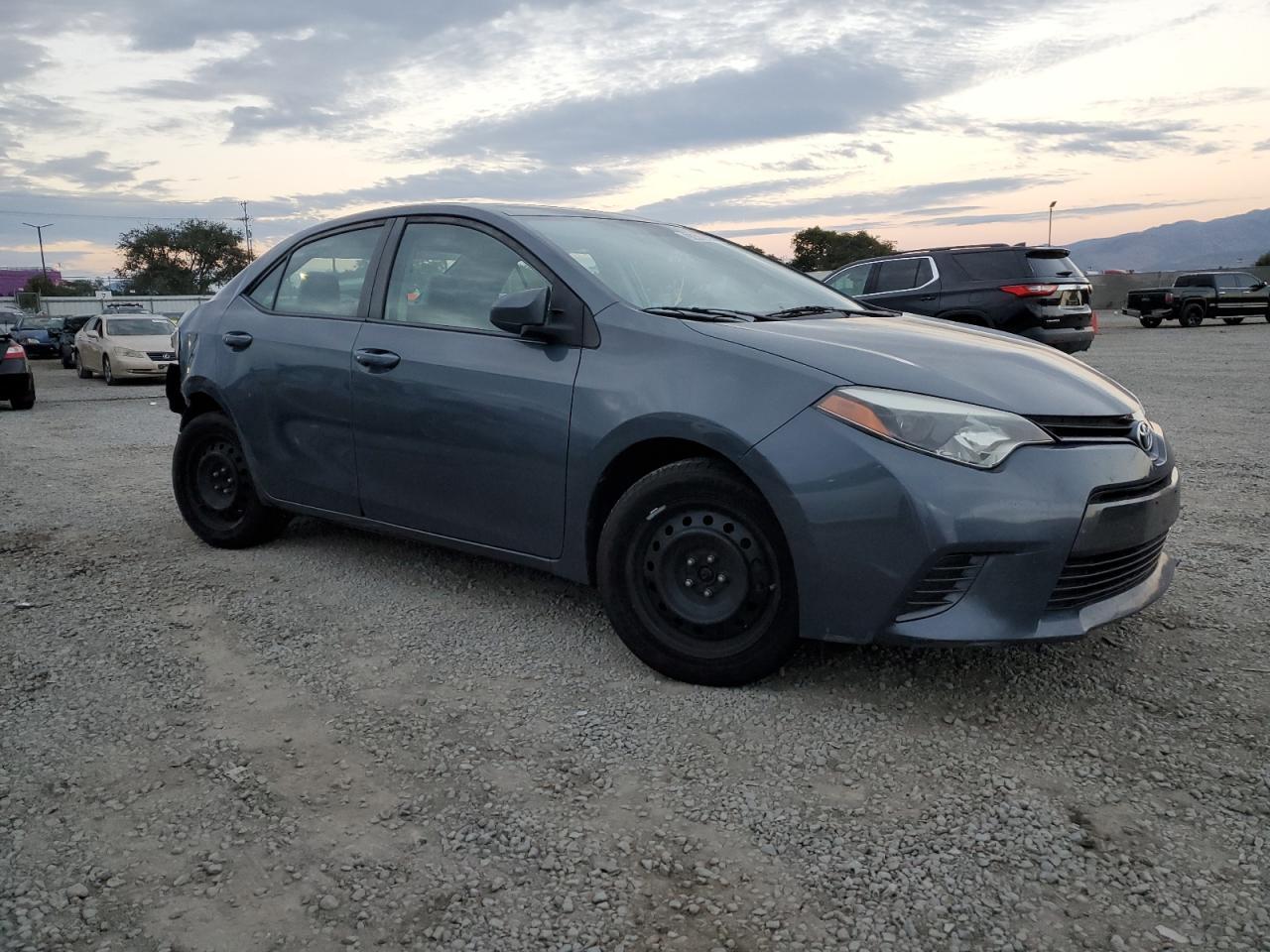 2015 TOYOTA COROLLA