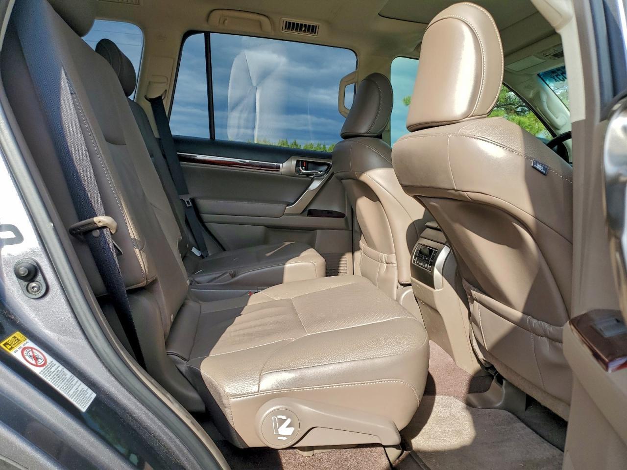 2017 LEXUS GX 460