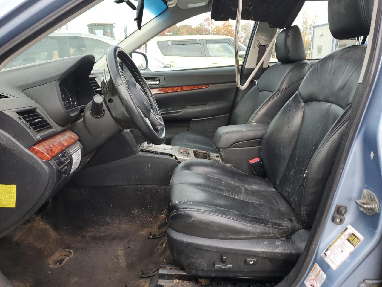 2011 SUBARU Legacy