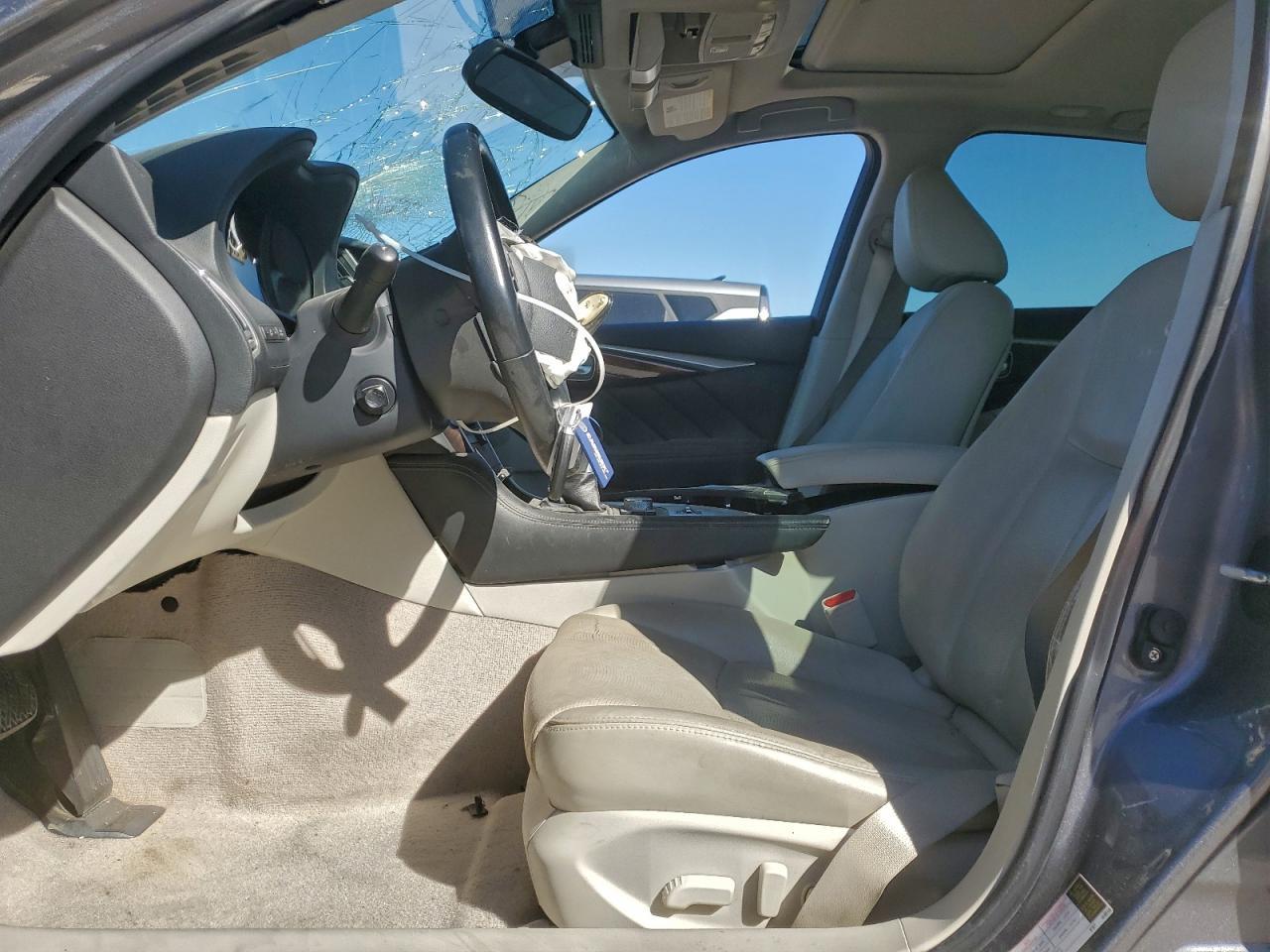 2014 INFINITI Q50