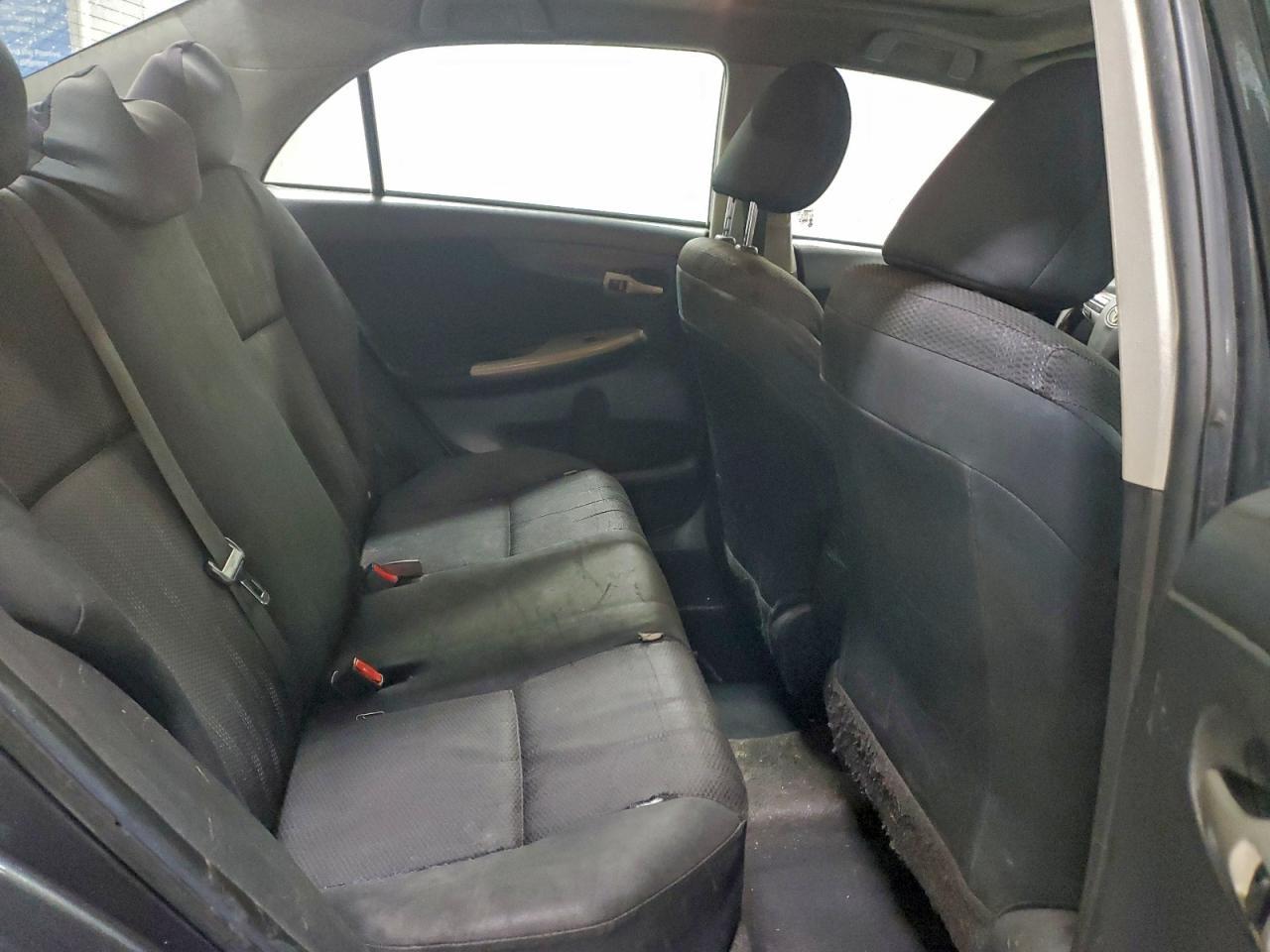2011 TOYOTA COROLLA