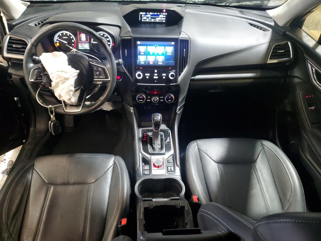 2022 SUBARU FORESTER