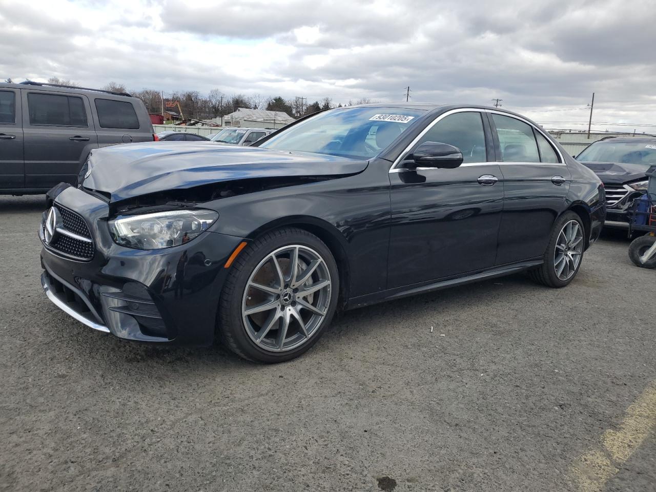 2022 MERCEDES-BENZ E-Class