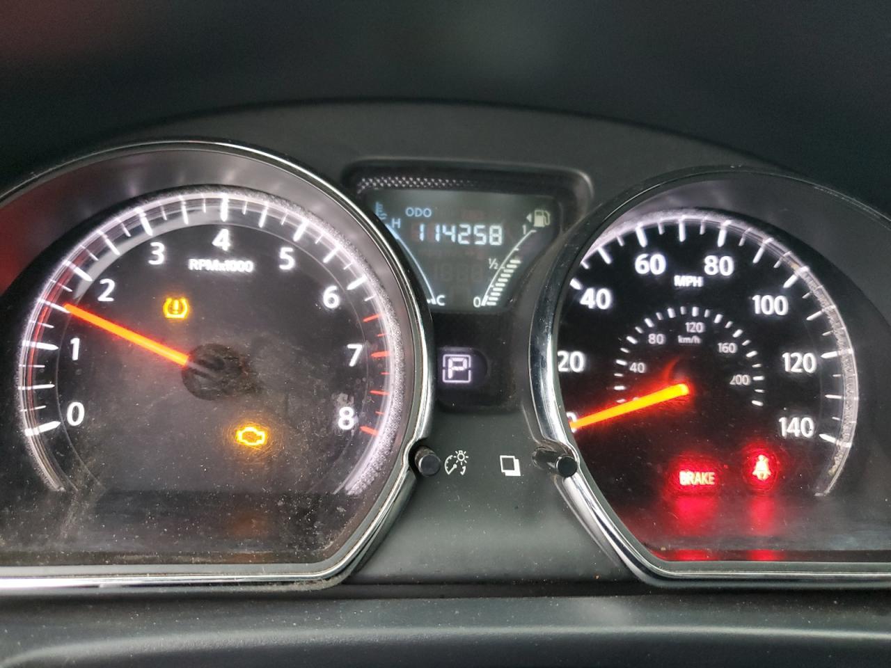 2016 NISSAN VERSA