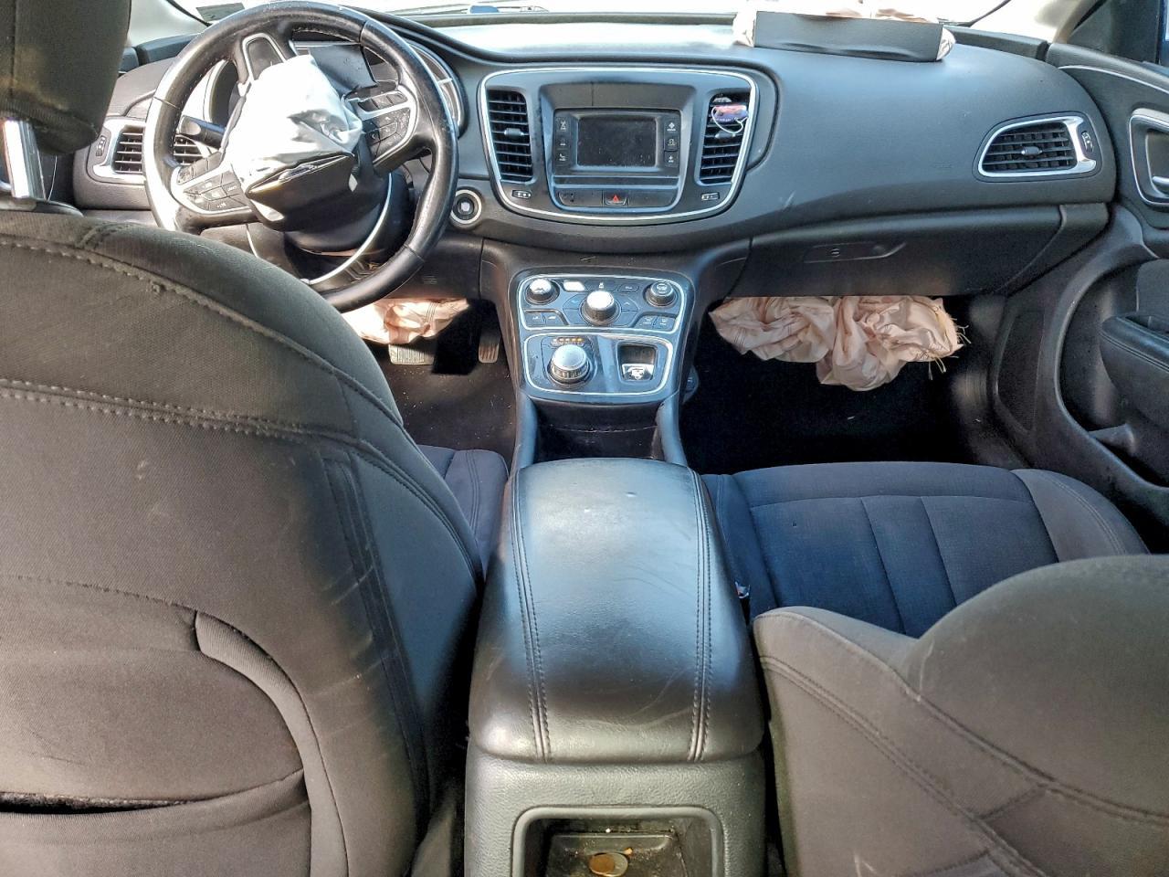 2015 CHRYSLER 200