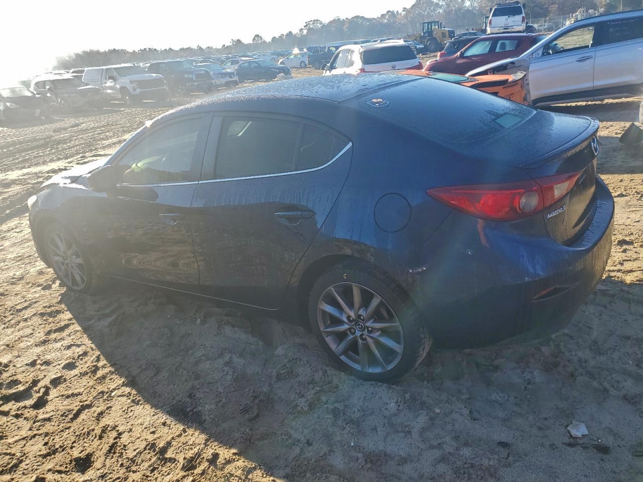 2018 MAZDA 3