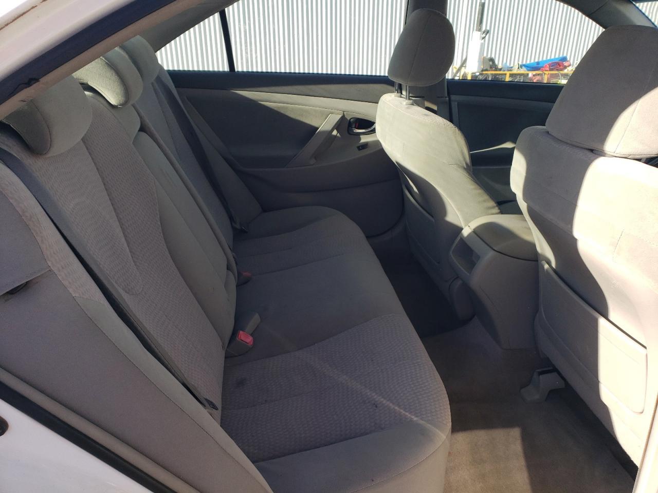 2011 TOYOTA CAMRY