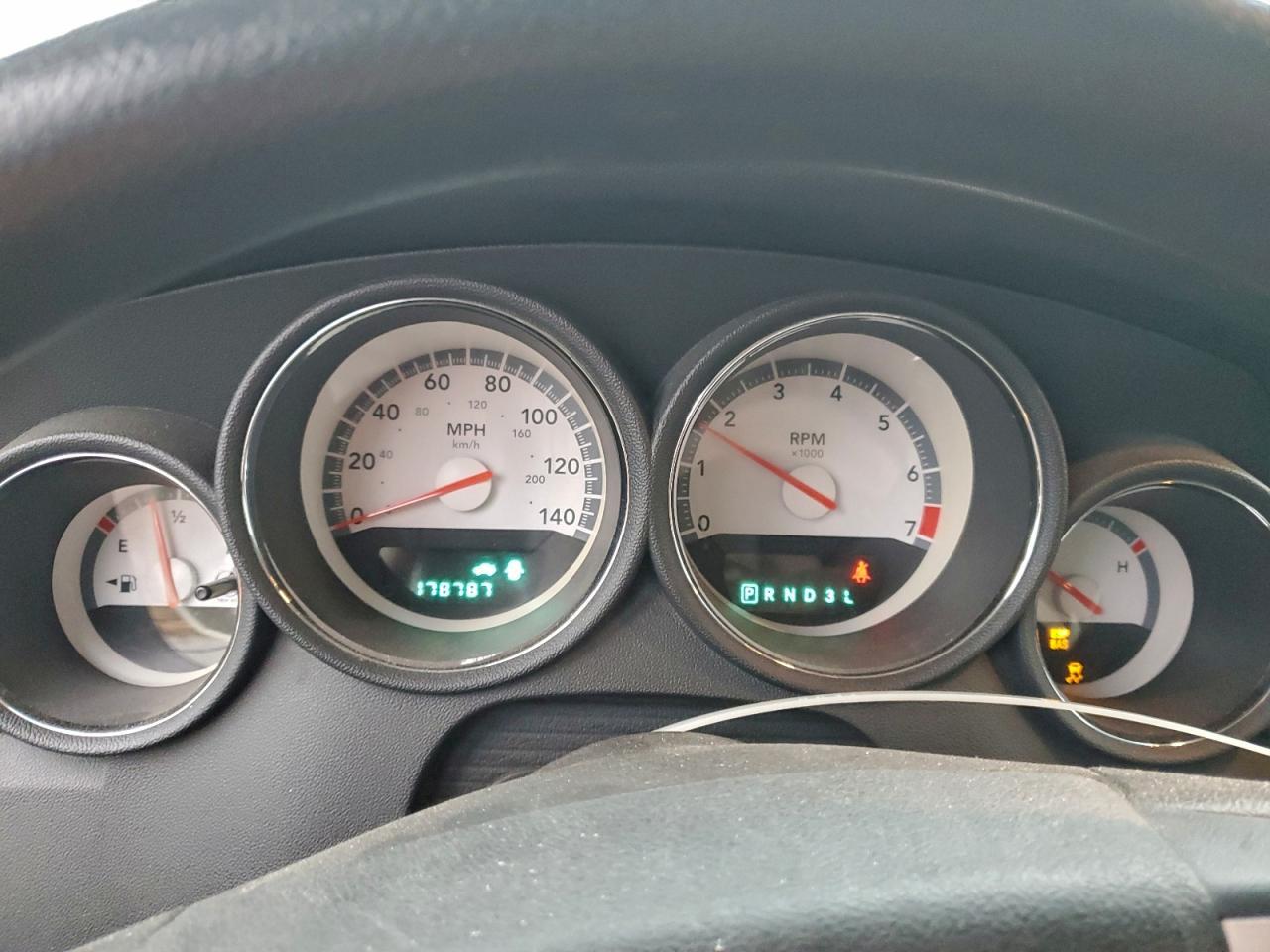 2008 DODGE CHARGER