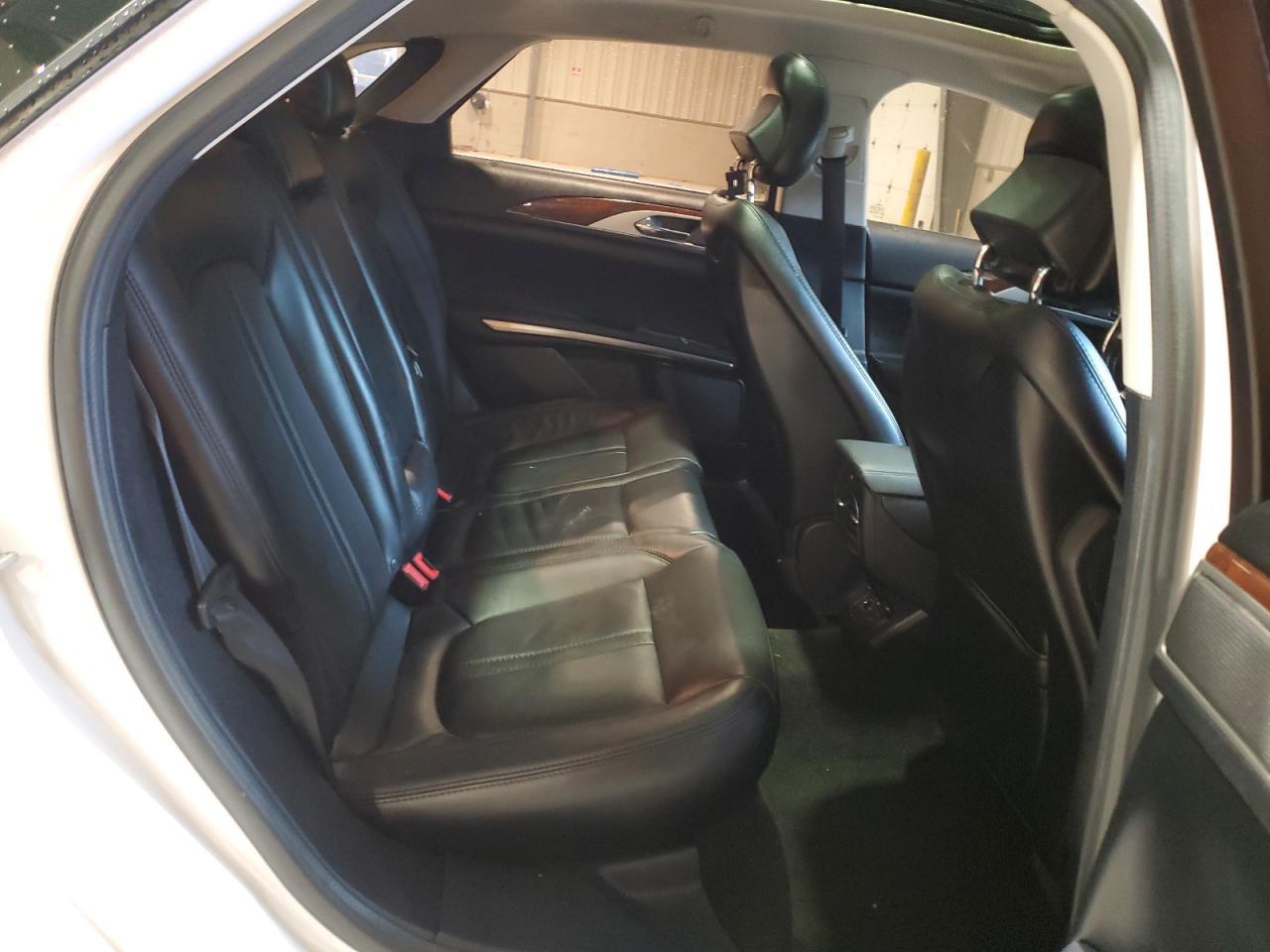 2016 LINCOLN MKZ