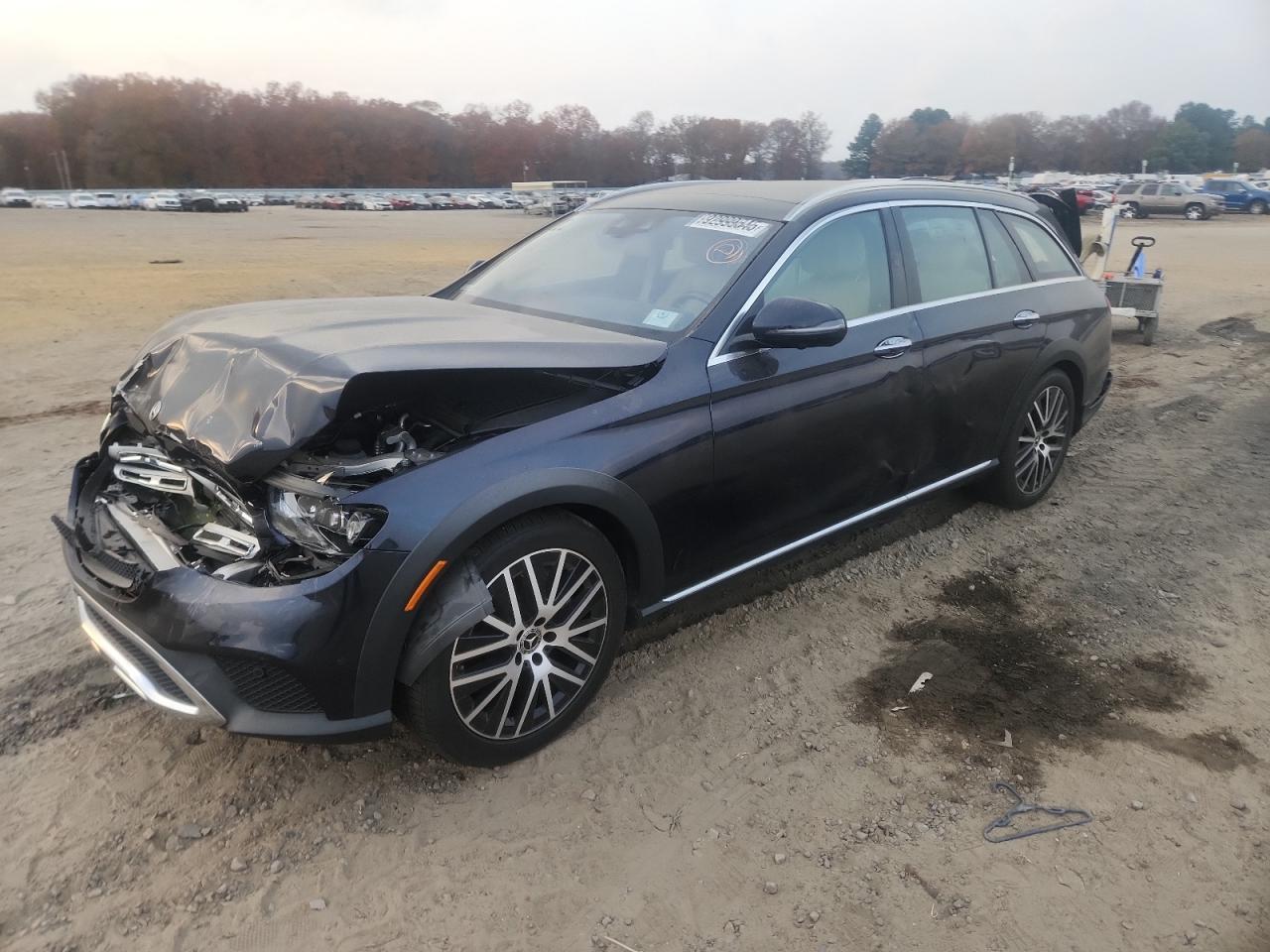 2022 MERCEDES-BENZ E-Class