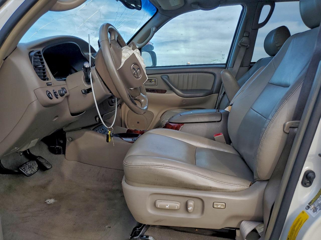 2006 TOYOTA Sequoia