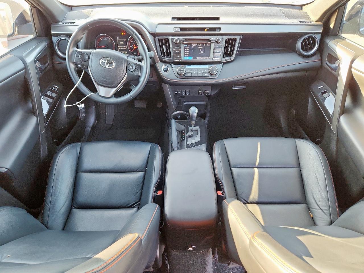2016 TOYOTA RAV4