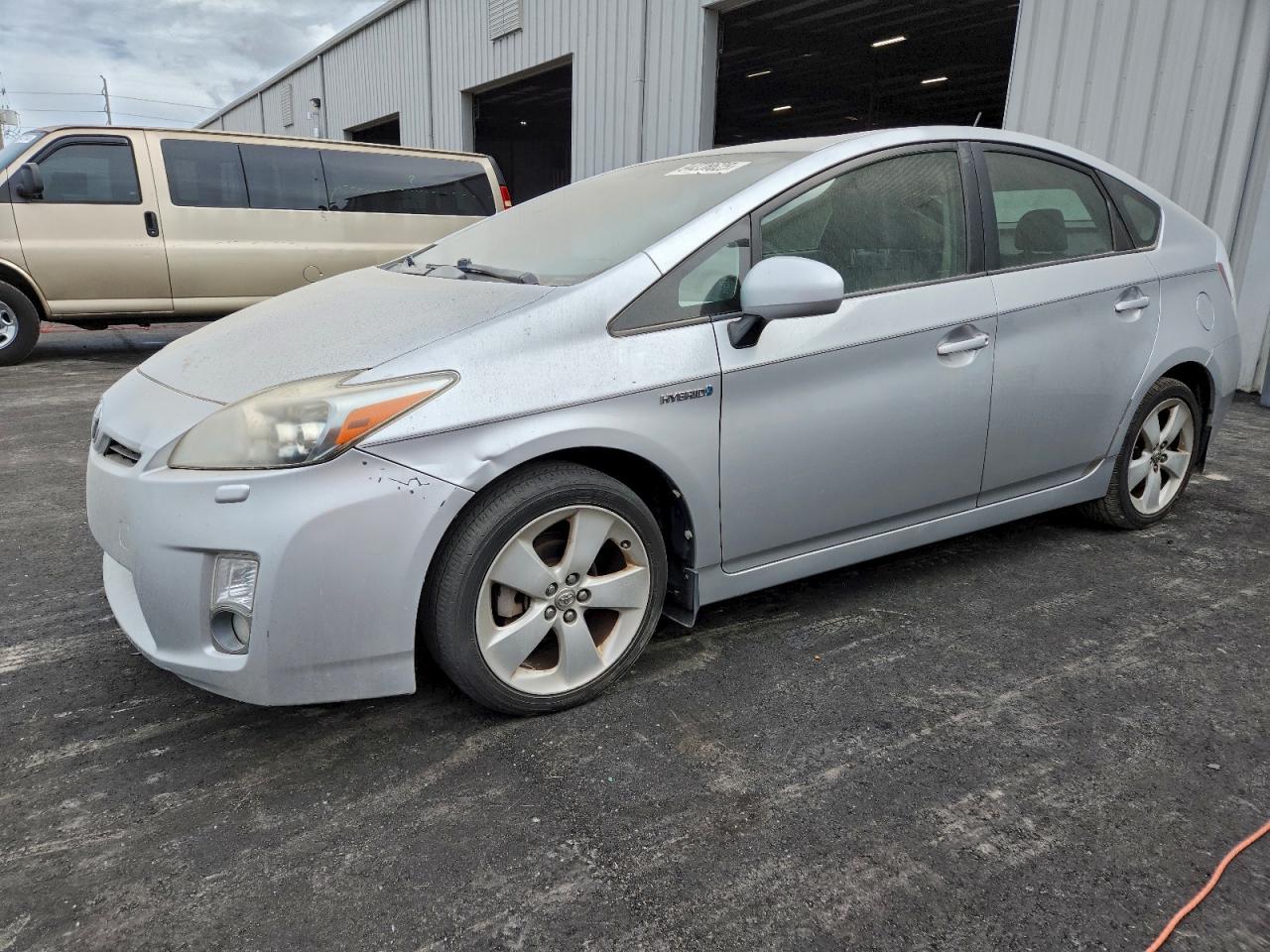 2010 TOYOTA PRIUS