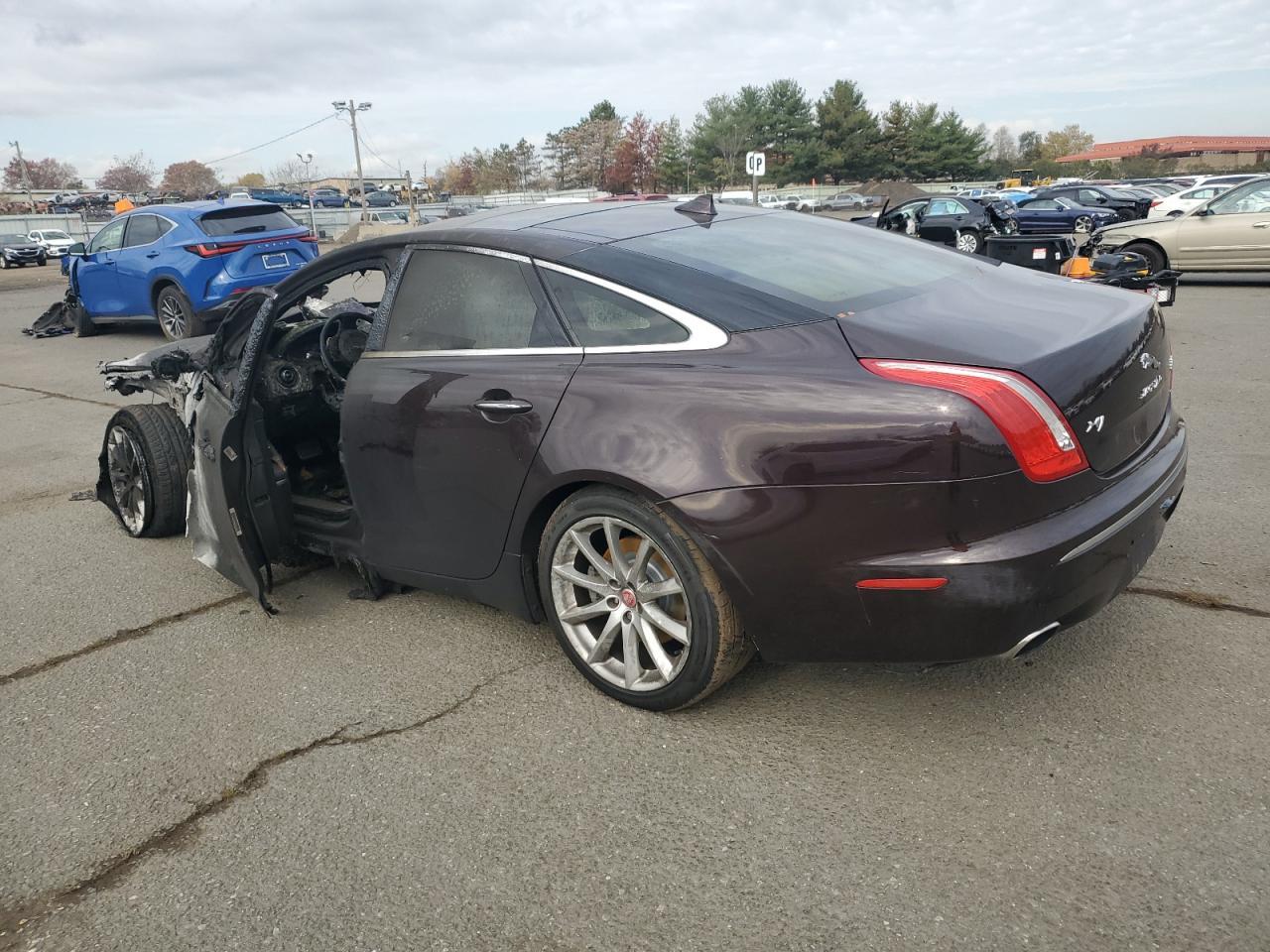 2014 JAGUAR Xj-Series