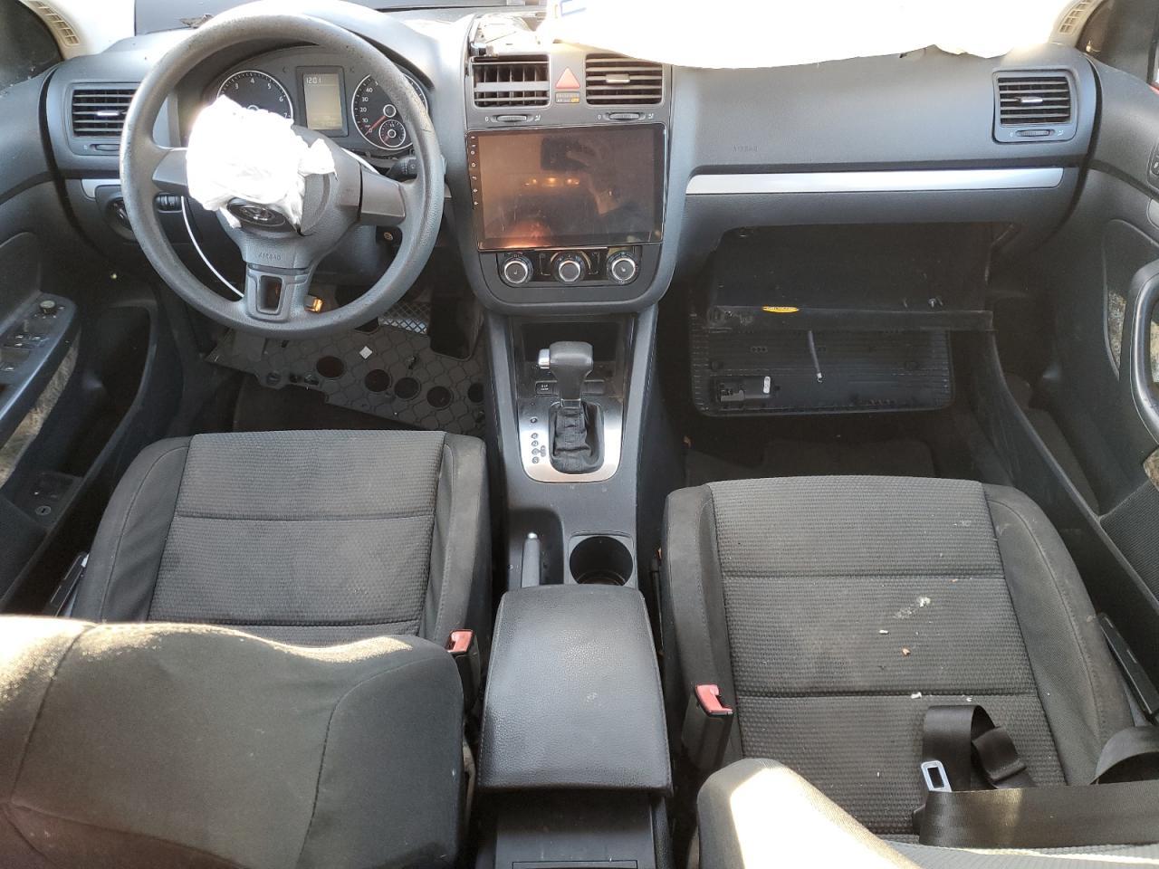 2010 VOLKSWAGEN JETTA