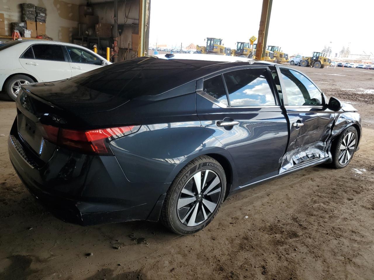 2022 NISSAN ALTIMA