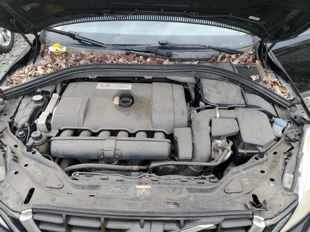 2010 VOLVO XC60
