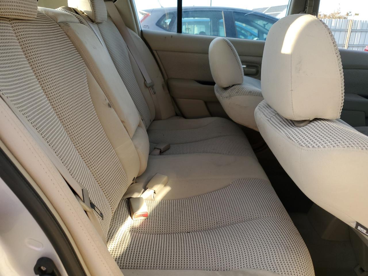 2010 NISSAN VERSA