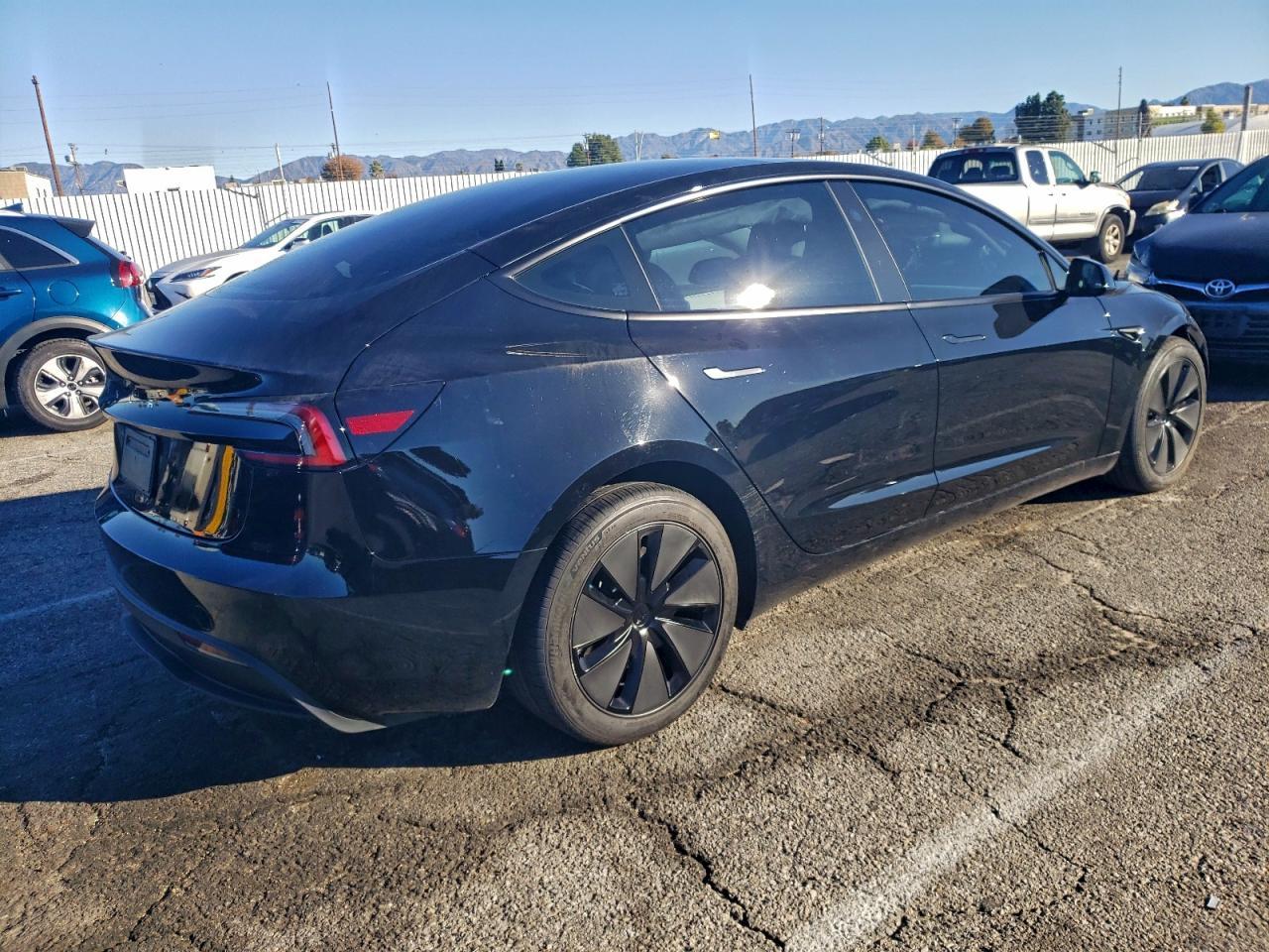 2024 TESLA MODEL 3