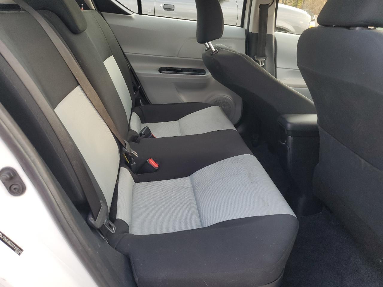 2012 TOYOTA Prius c
