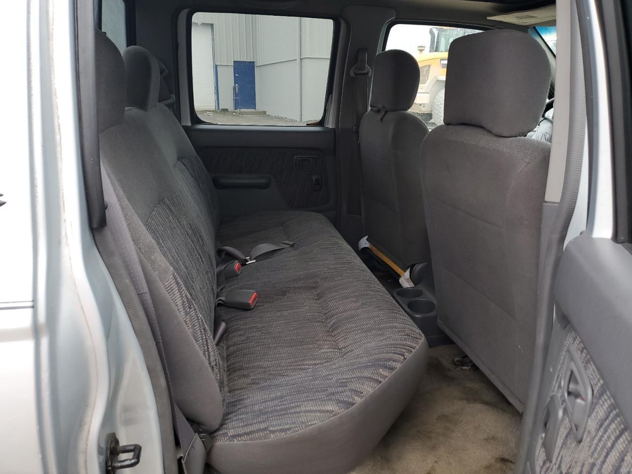 2000 NISSAN Frontier