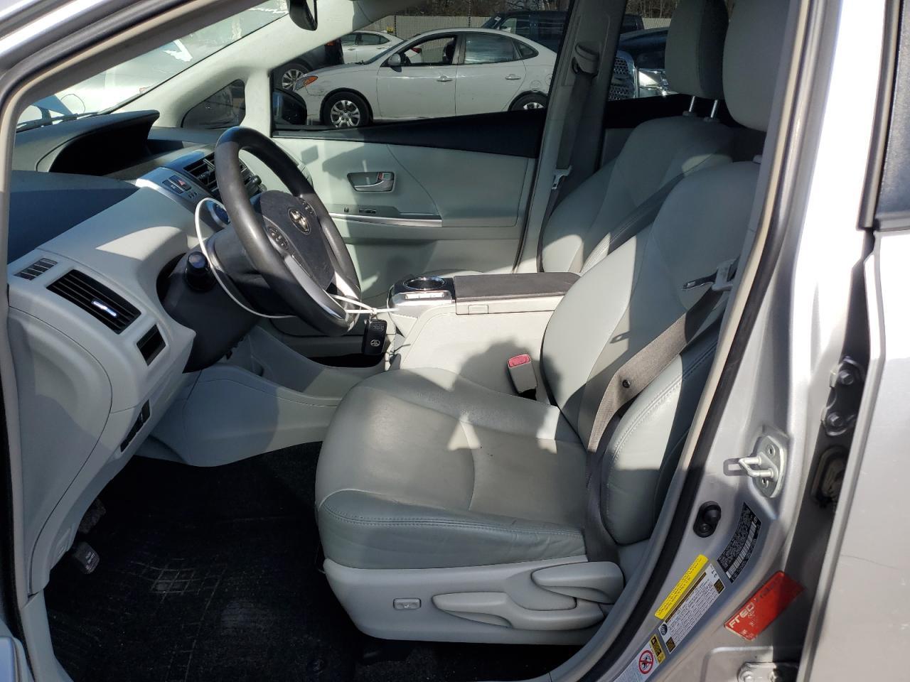 2012 TOYOTA PRIUS V