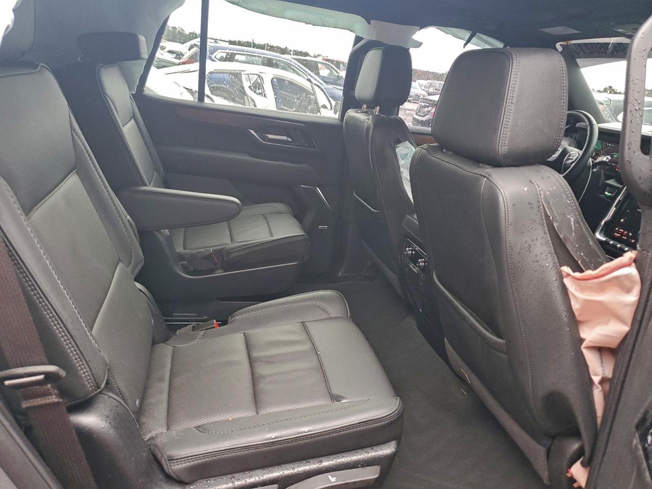 2025 GMC Yukon