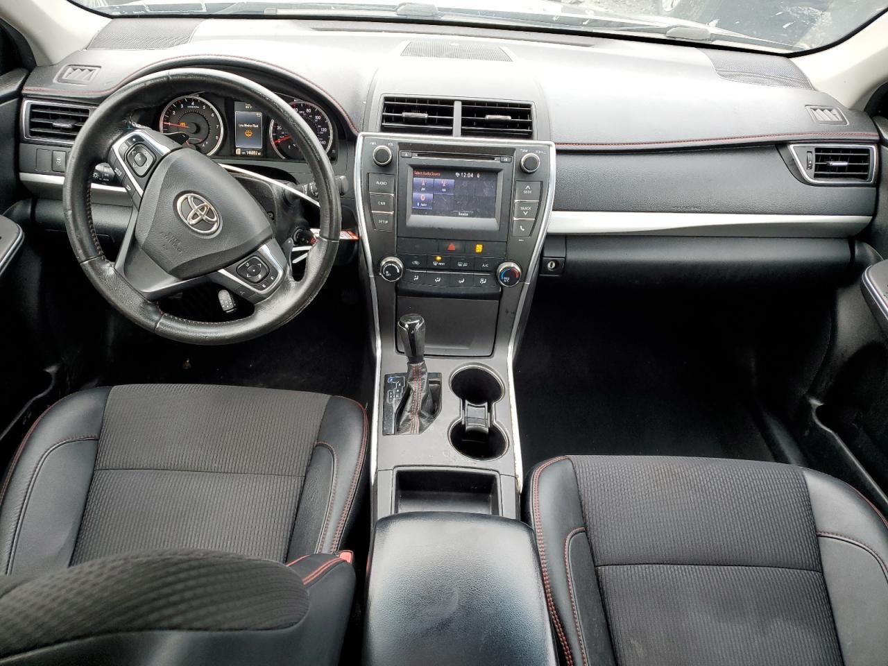 2016 TOYOTA CAMRY