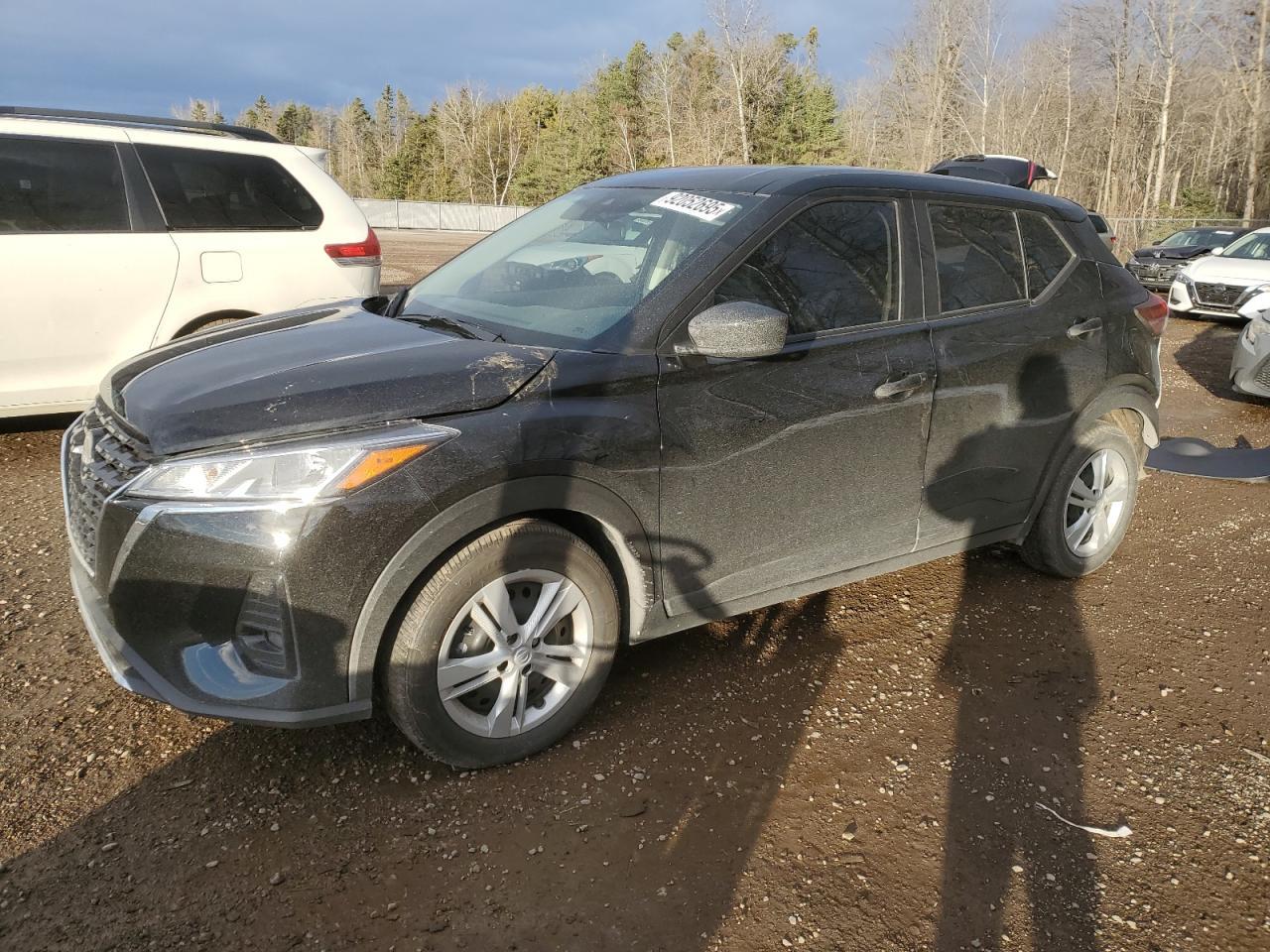 2024 NISSAN KICKS