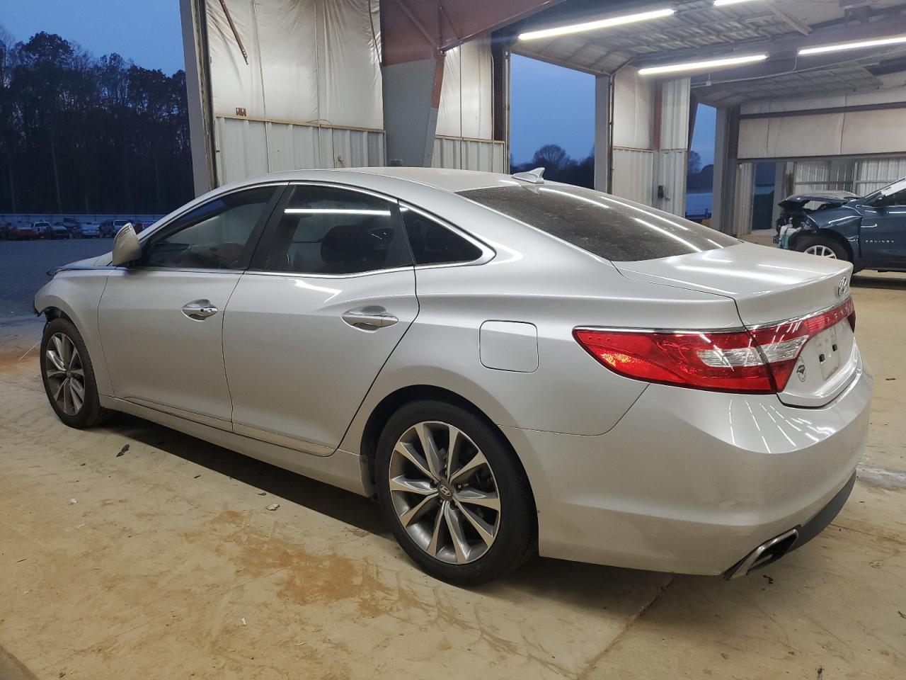2016 HYUNDAI Azera
