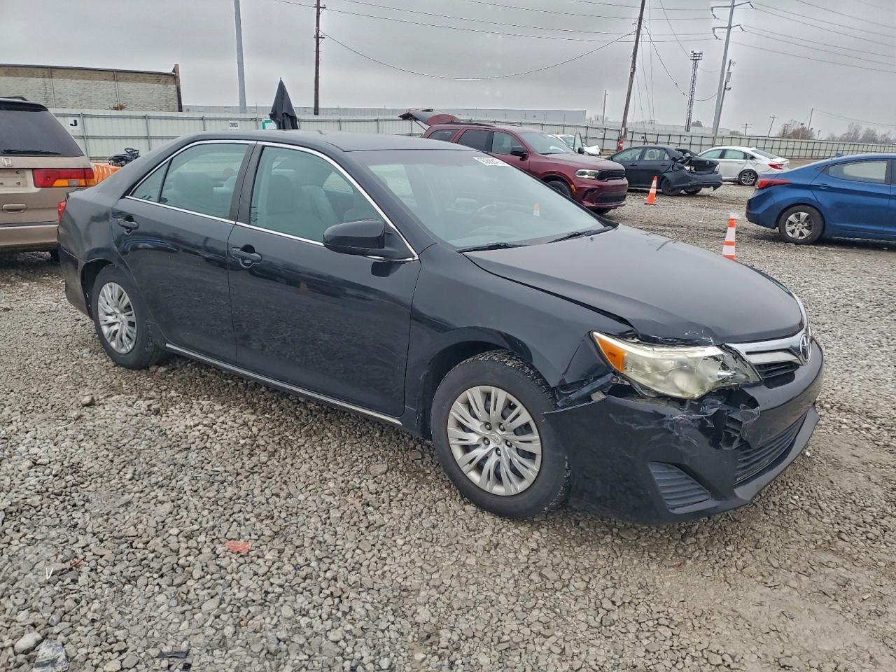 2013 TOYOTA CAMRY
