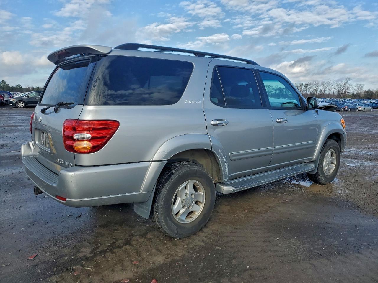 2002 TOYOTA Sequoia