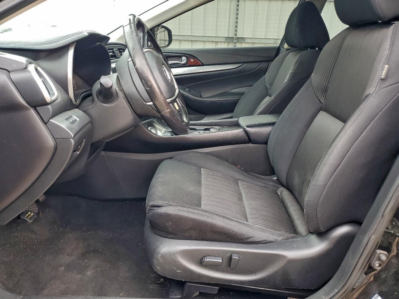 2016 NISSAN Maxima