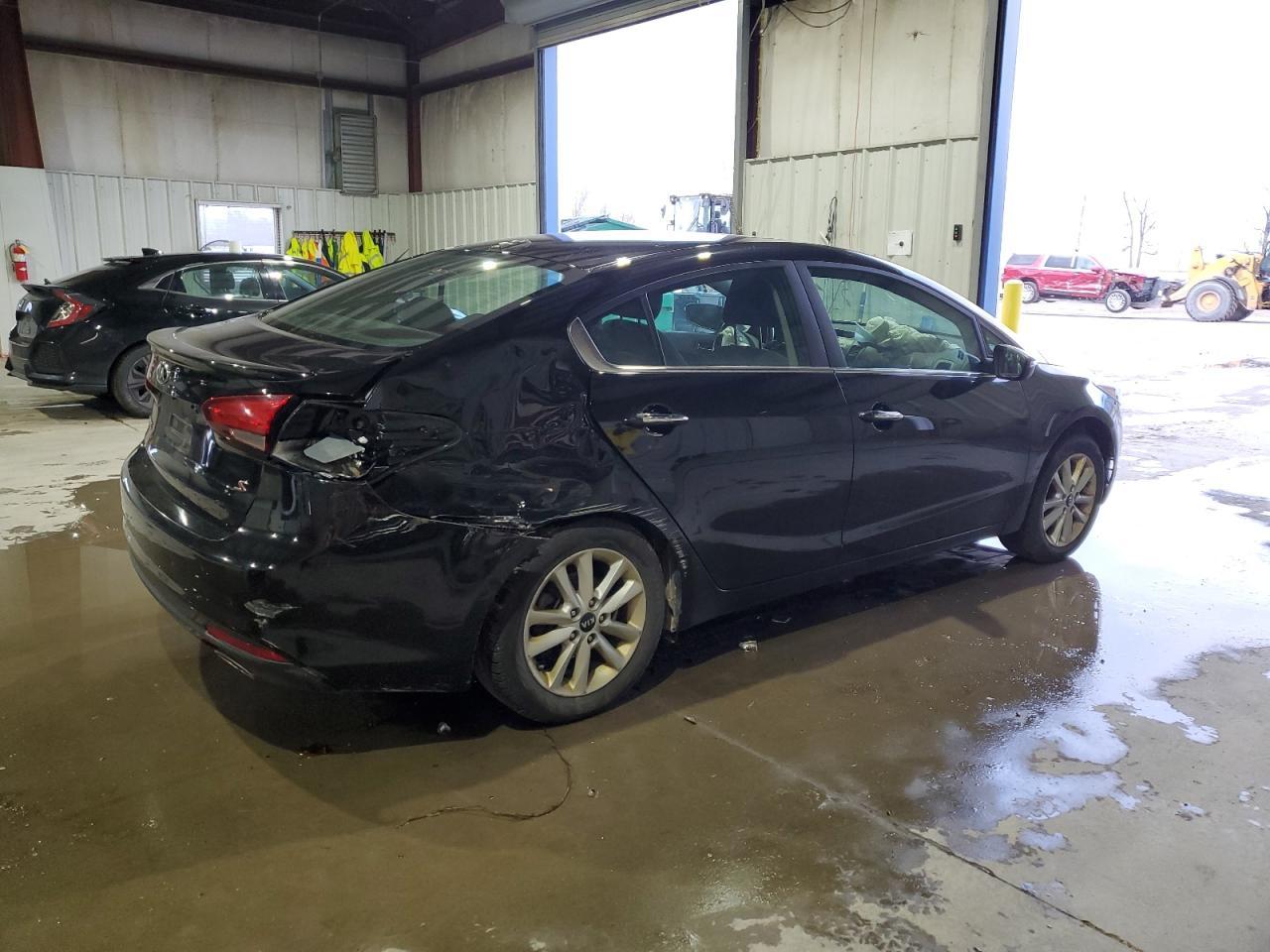 2017 KIA FORTE