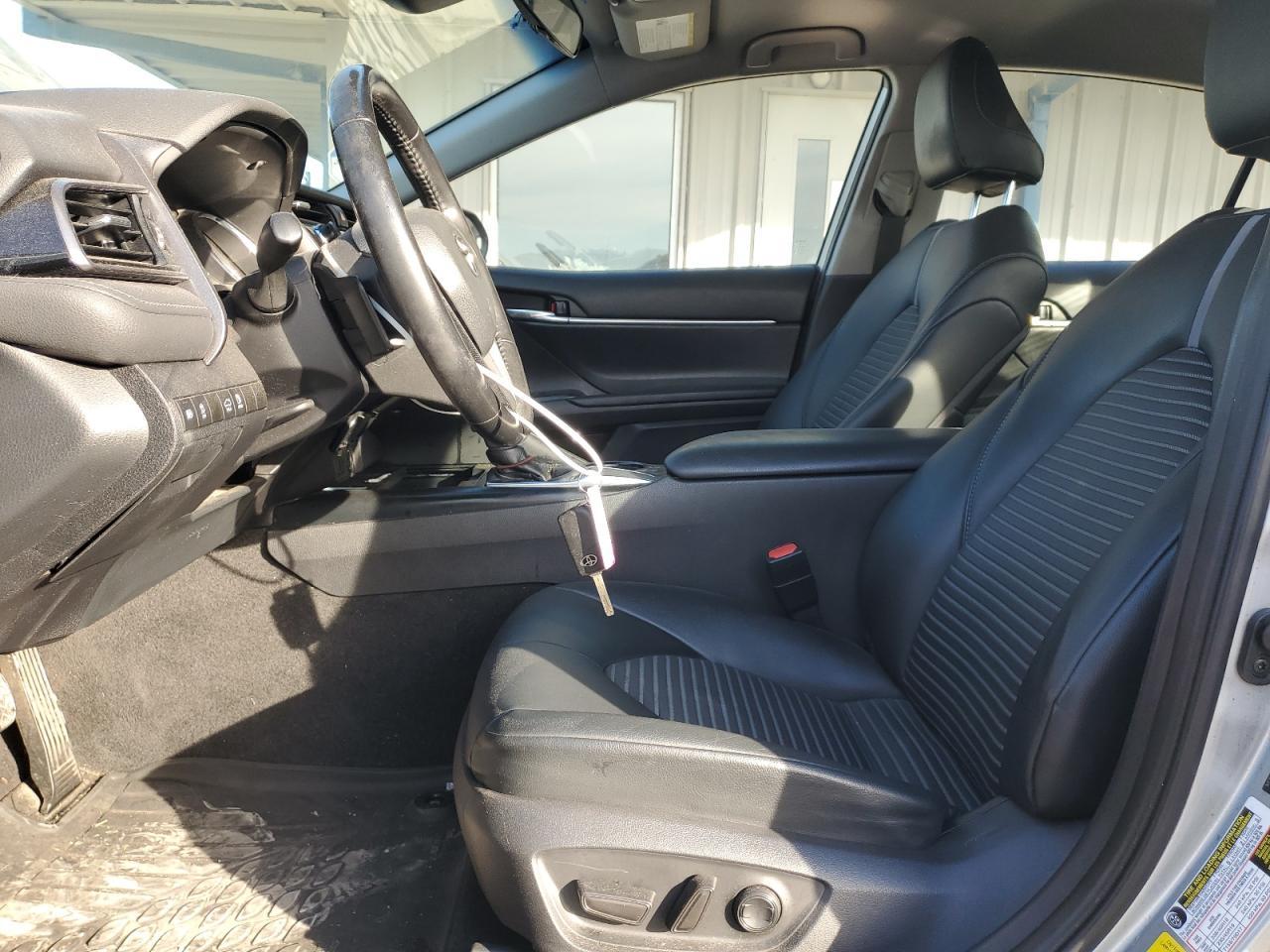 2019 TOYOTA CAMRY