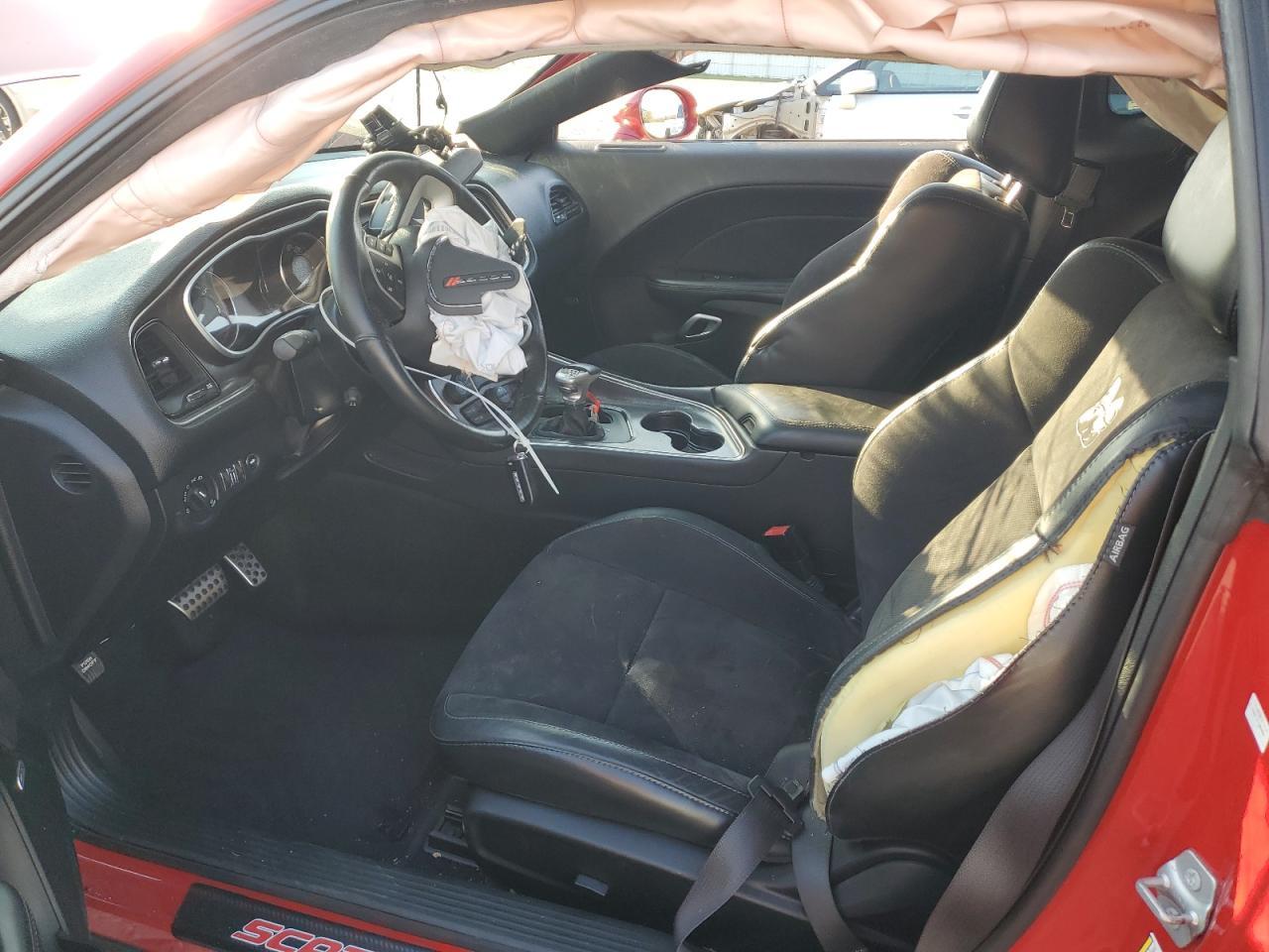 2017 DODGE Challenger