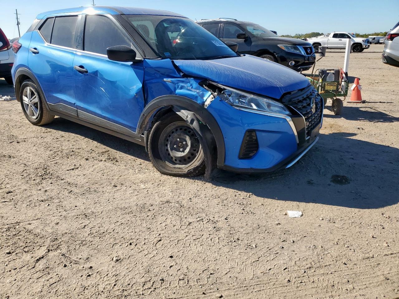 2021 NISSAN KICKS