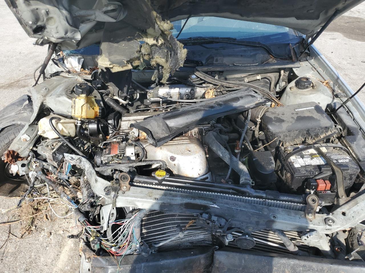 2001 TOYOTA CAMRY