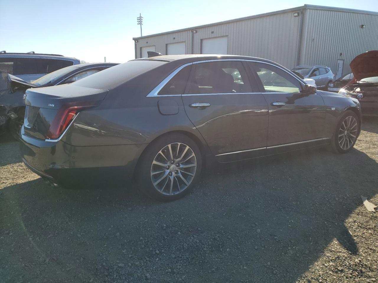 2017 CADILLAC CT6