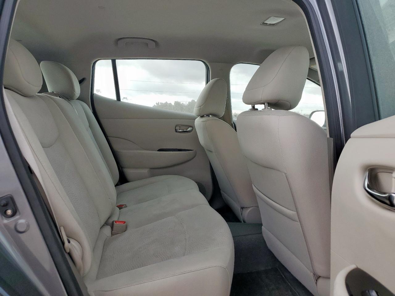 2014 NISSAN LEAF