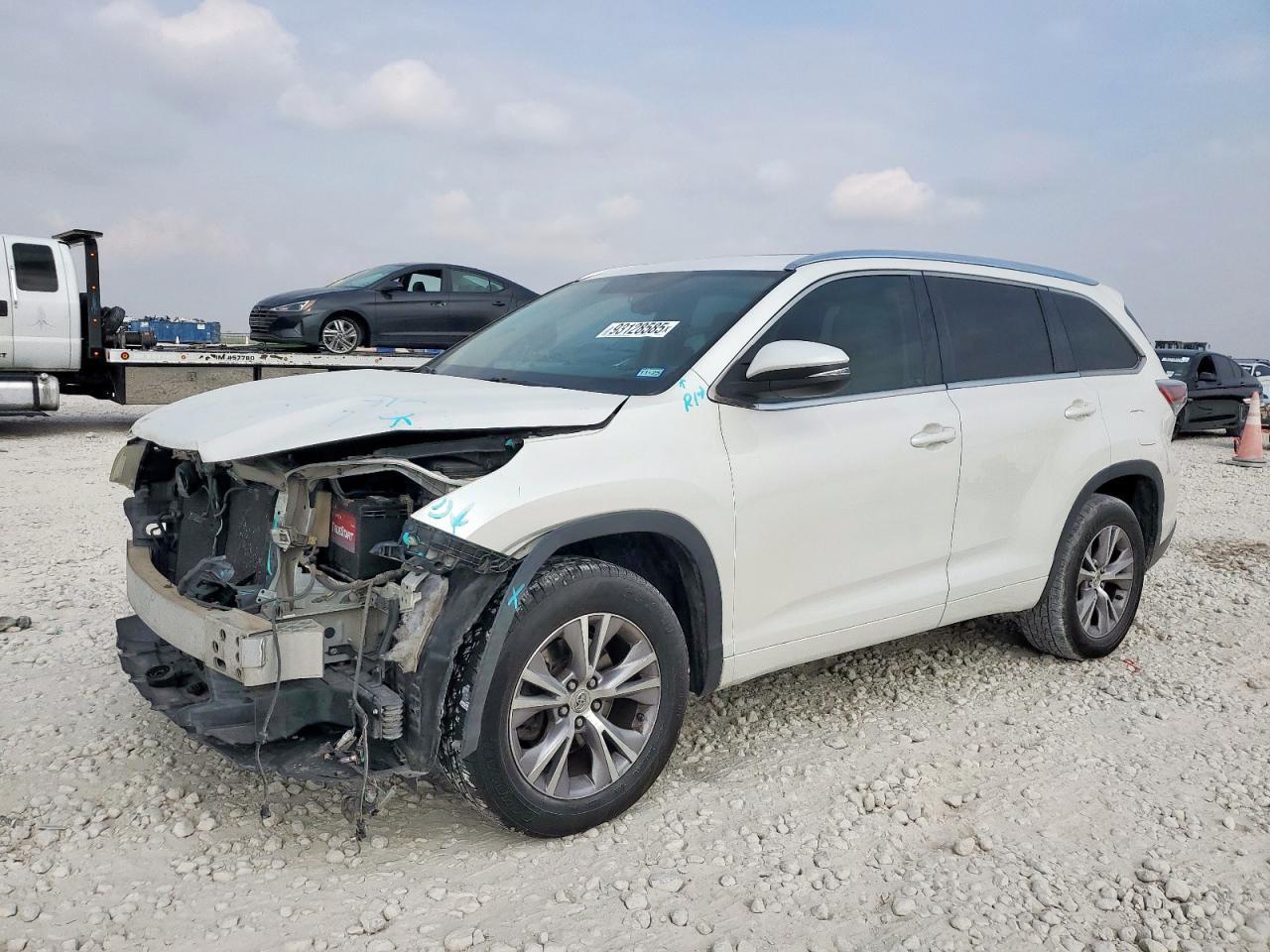 2015 TOYOTA HIGHLANDER