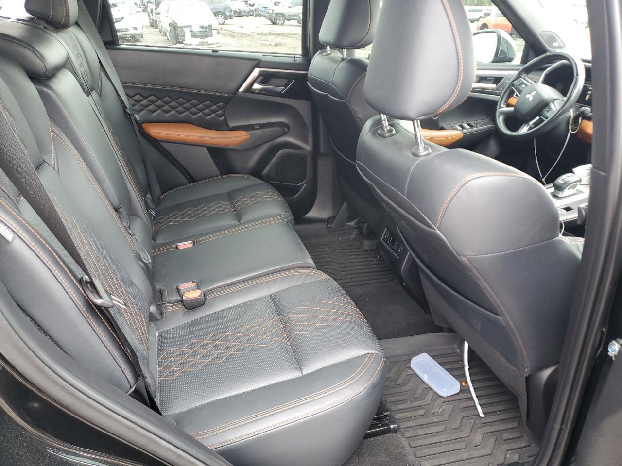2022 MITSUBISHI outlander